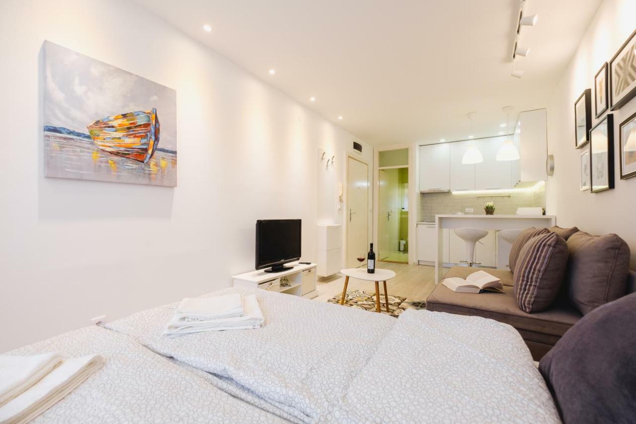Apartment Hana Lux Belgrade Extérieur photo