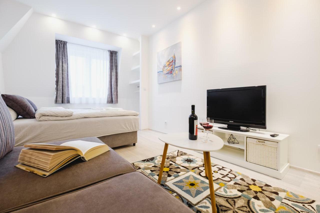 Apartment Hana Lux Belgrade Extérieur photo