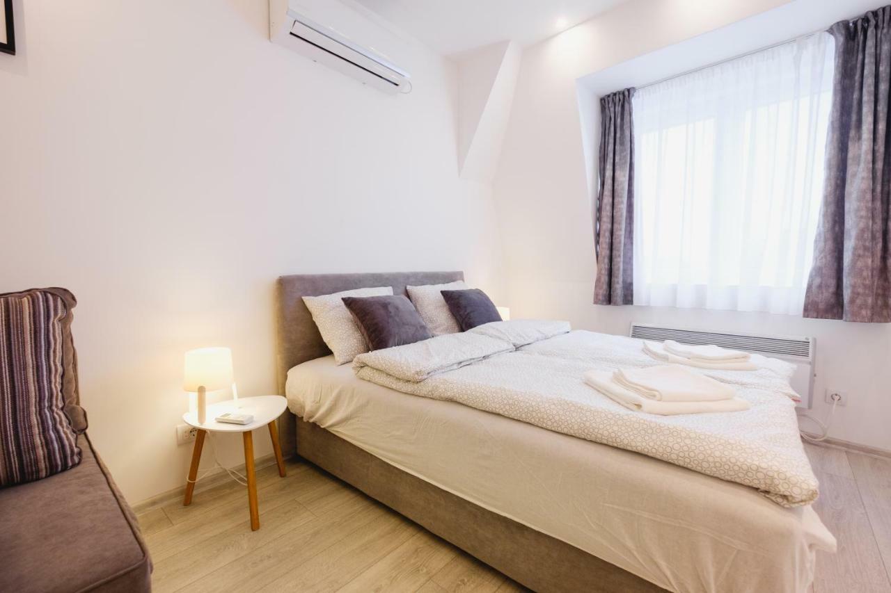 Apartment Hana Lux Belgrade Extérieur photo